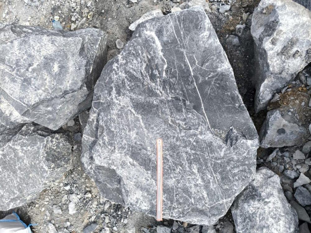 Купить серые валуны