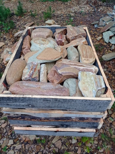 Златолит жёлтый, жёлто-зелёный глыбки и валуны для ланшафтного дизайна купить в Голицыно