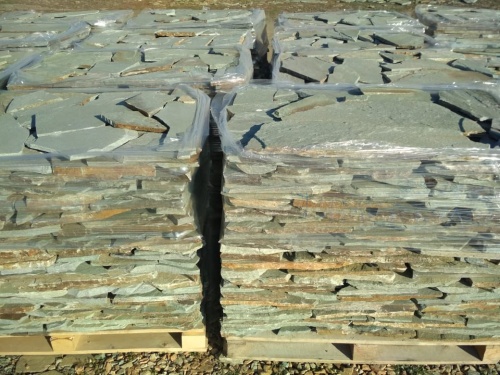 Плитняк златолит зелёный для цоколя, отмостки купить в Голицыно