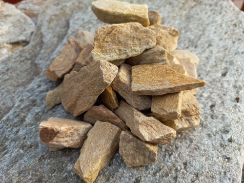 Златолит жёлтый декоративная каменная крошка купить в Голицыно