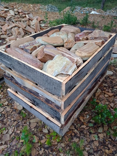 Златолит жёлтый, жёлто-зелёный глыбки и валуны для ланшафтного дизайна купить в Голицыно