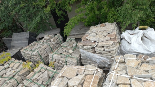 Гранитный плитняк галтованный для парковки купить в Голицыно