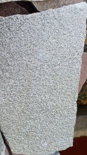 Плитняк златолит серебристый для цоколя, отмостки купить в Голицыно