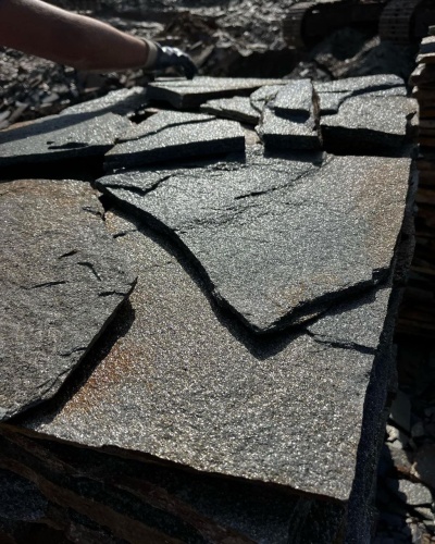 Плитняк златолит серебристый для фасада купить в Голицыно