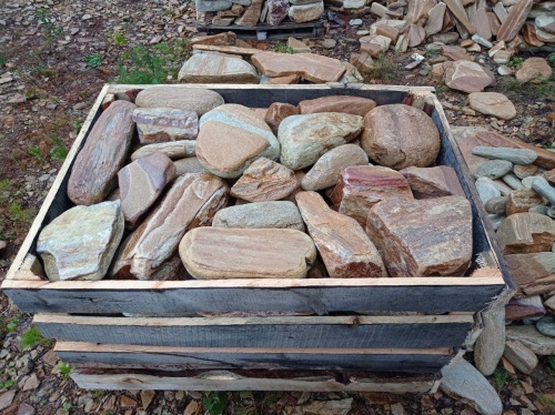 Златолит жёлтый, жёлто-зелёный глыбки и валуны для ланшафтного дизайна купить в Голицыно