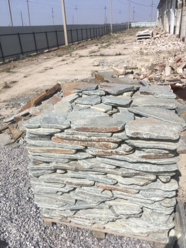 Златолит серебристый галтованный для лестниц купить в Голицыно