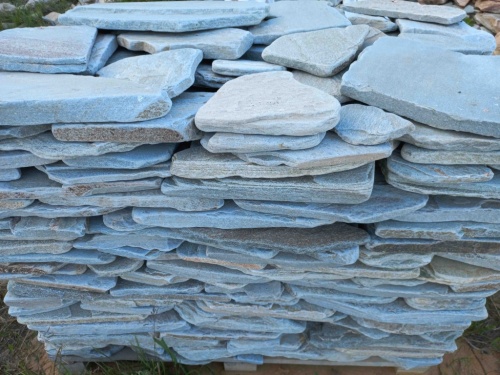 Плитняк златолит зелёный галтованный для цоколя купить в Голицыно